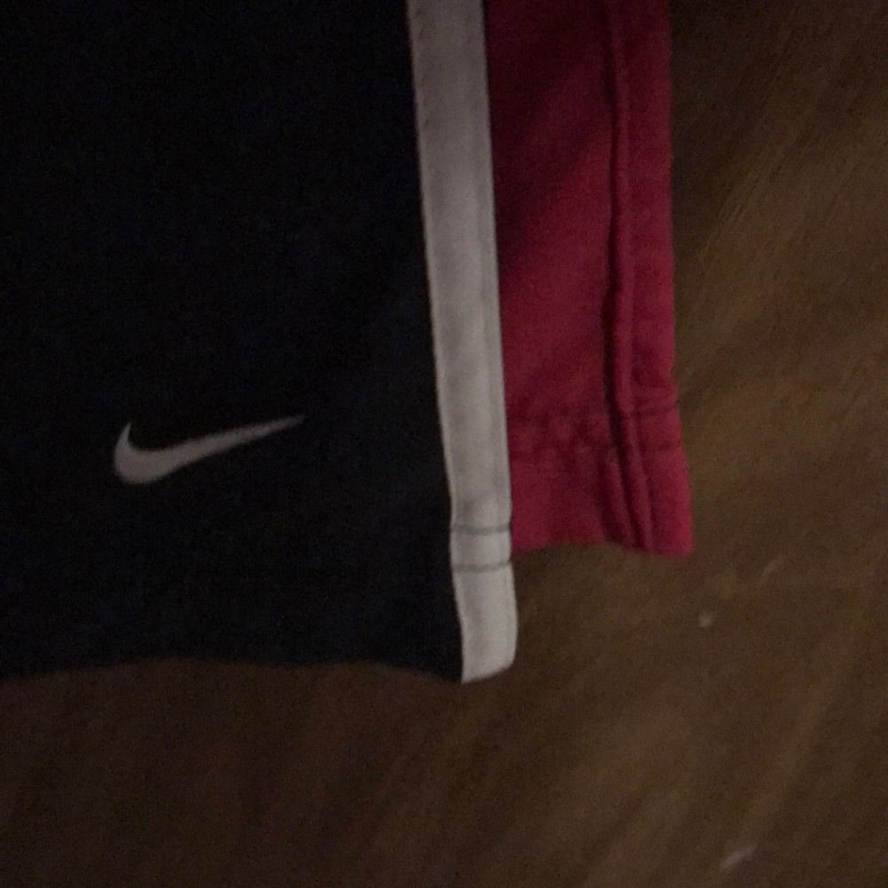 Jogging pants - Picture 2 of 3